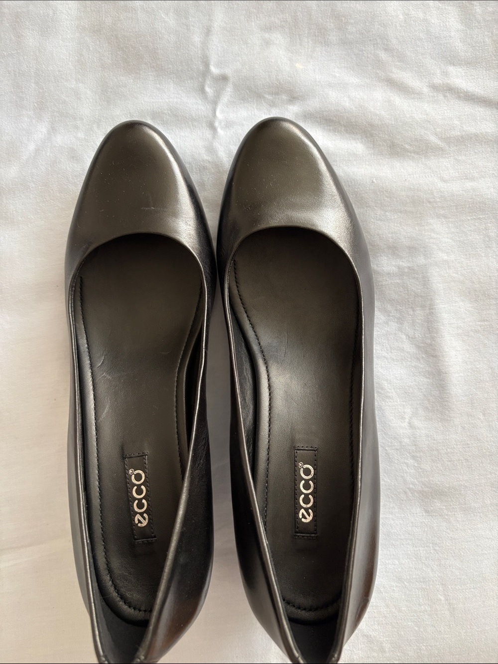 Ecco Black Leather Almond Toe high heel wedge pumps